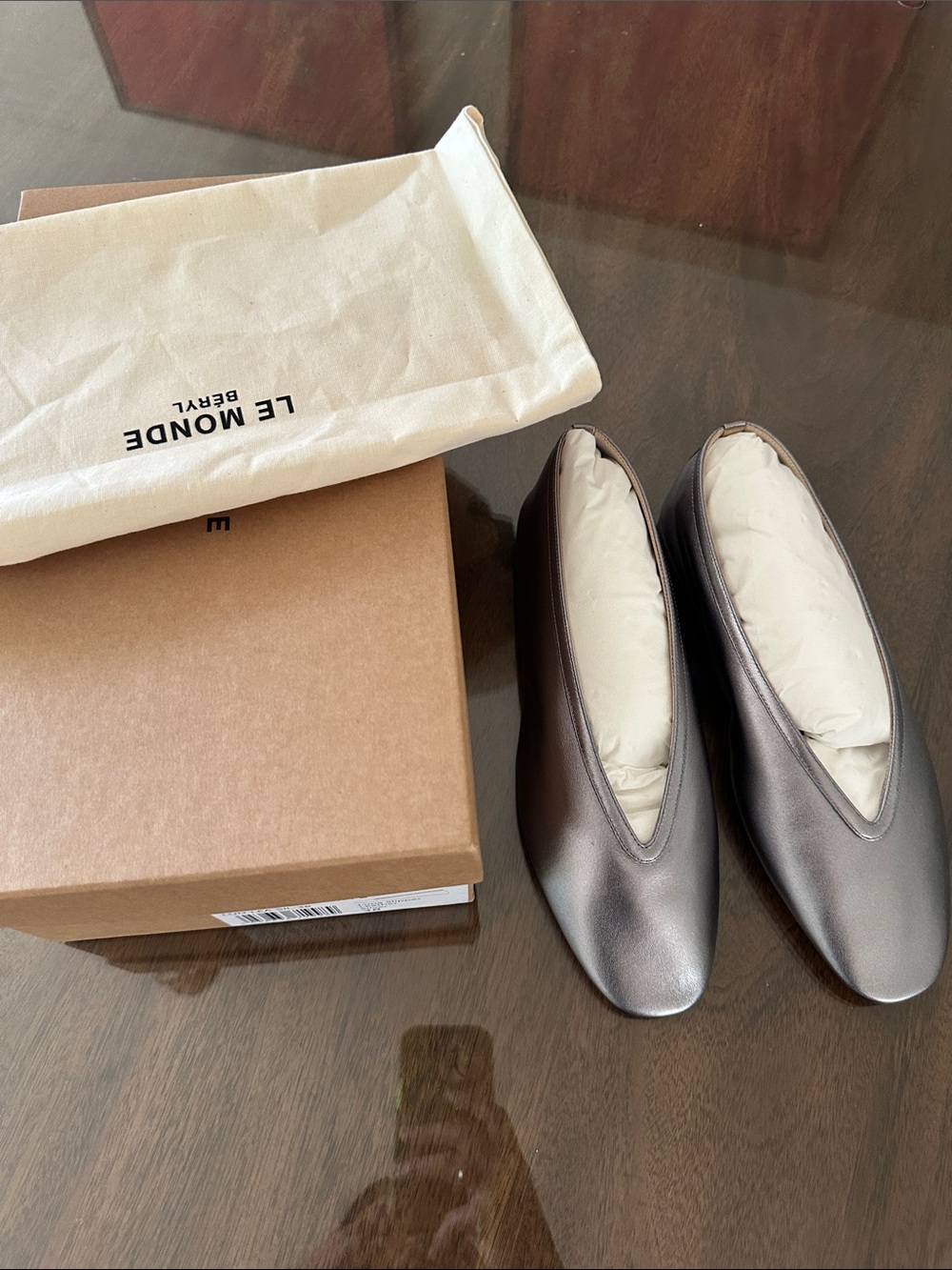 NWT Le Monde Beryl Luna Leather Slipper Slipper Sz 38/8 - Picture 3 of 9